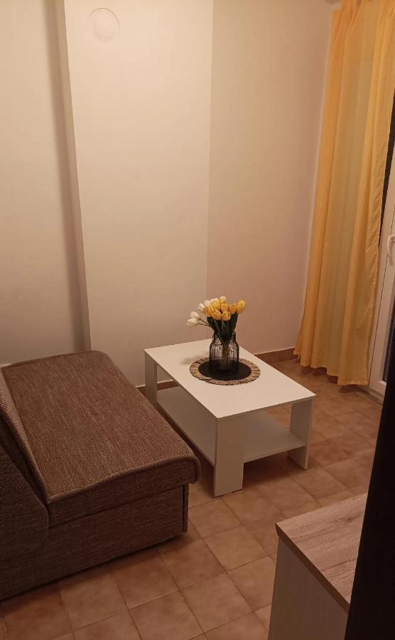 Family Apartments Tomy Punat Exterior foto